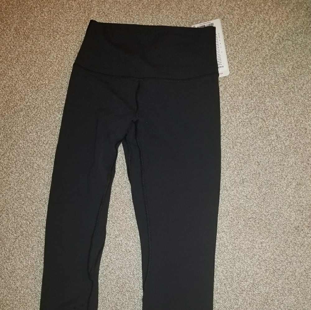 Black Lululemon leggings
